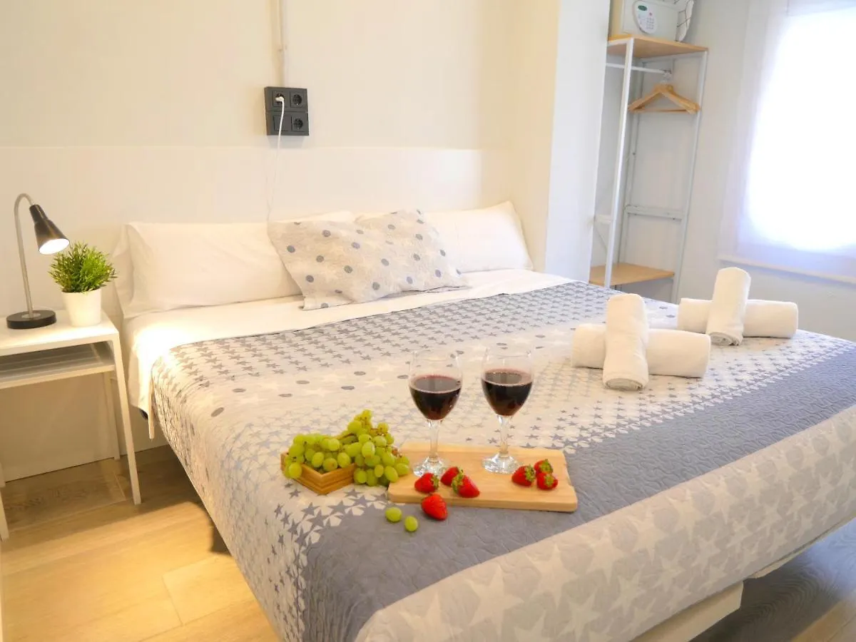 Stay U-Nique Apartments Llobregat L'Hospitalet de Llobregat 0*,  España